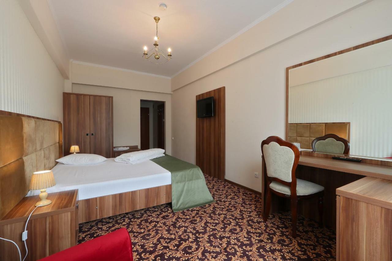 Hotel Impero Oradea Dış mekan fotoğraf